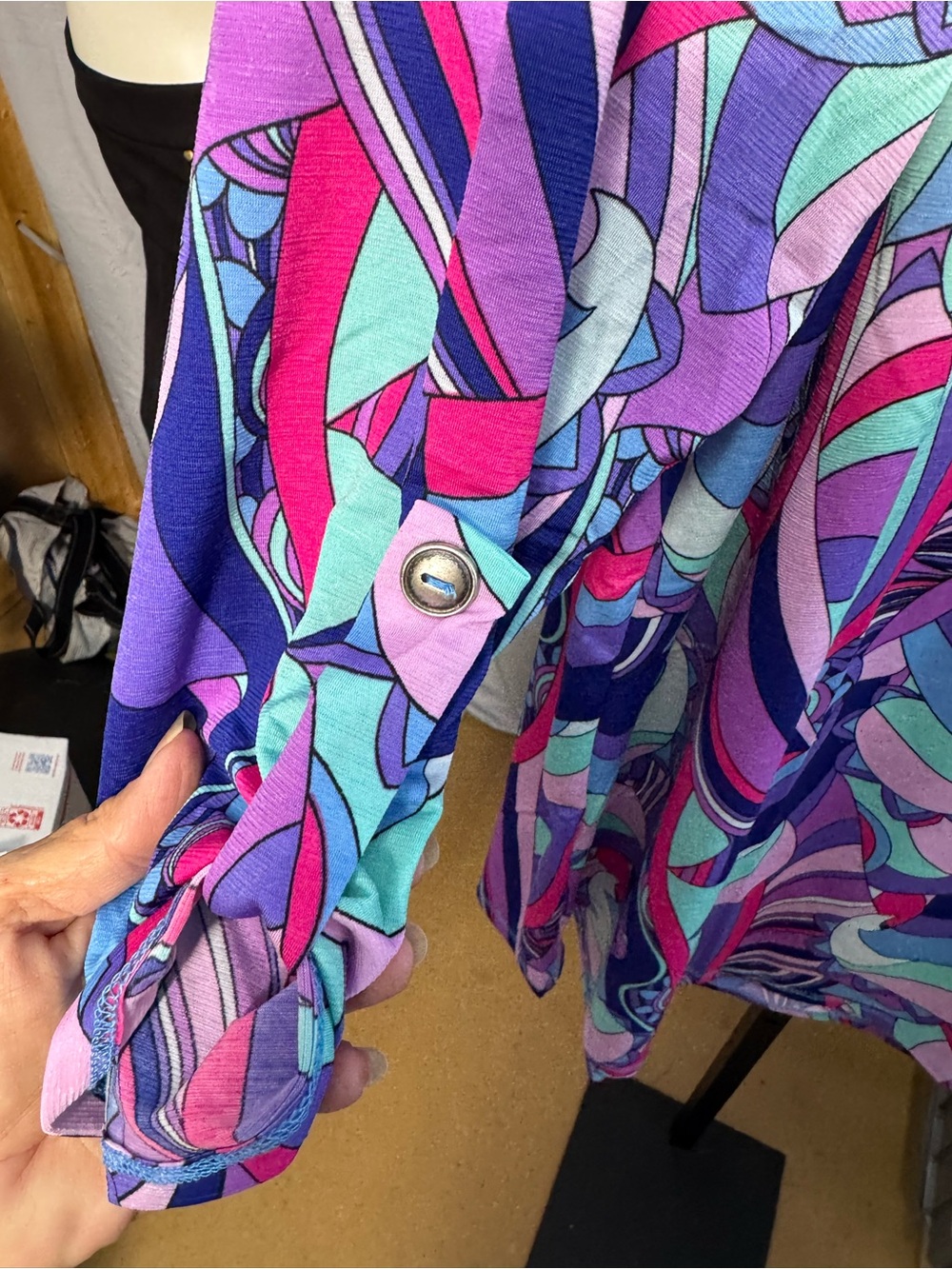 NWT Dear Scarlett Women's Vibrant Abstract Print Tunic Top - Purple Multi - Picture 5 of 6